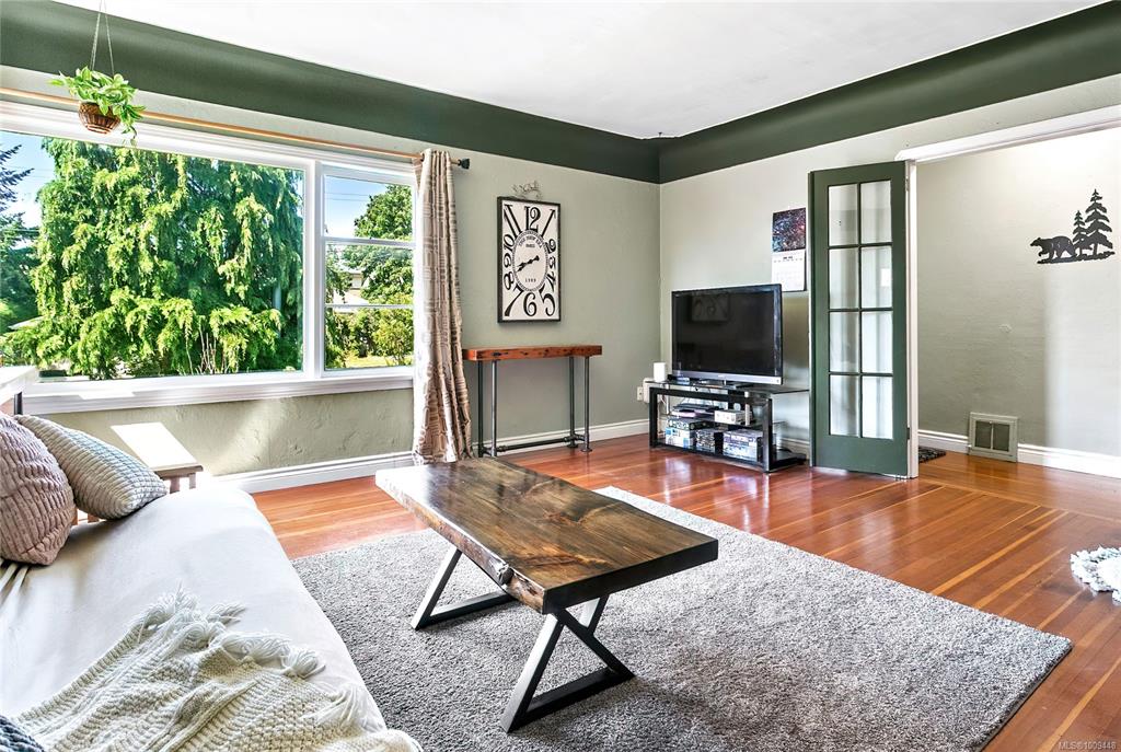 Second View of 1815 San Pedro Ave, Saanich, BC, V8N 2G3