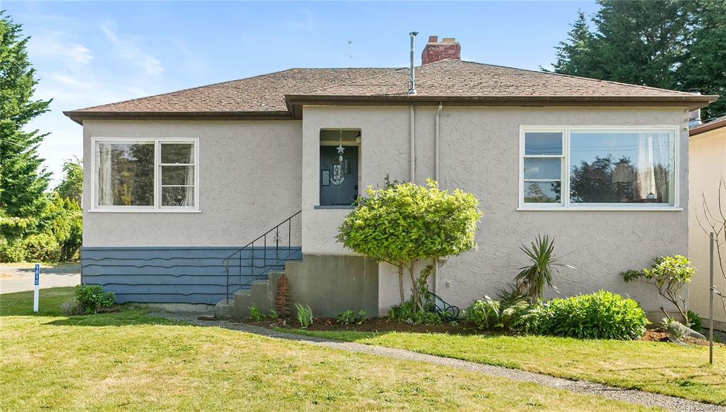 Fourth View of 1815 San Pedro Ave, Saanich, BC, V8N 2G3