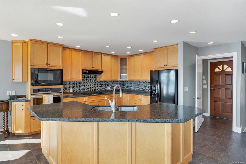Fifth View of 4255 Discovery Dr, Campbell River, BC, V9W 4X9