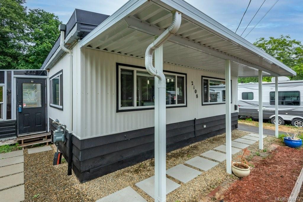 Third View of 2108 4th St E, Courtenay, BC, V9N 6V8