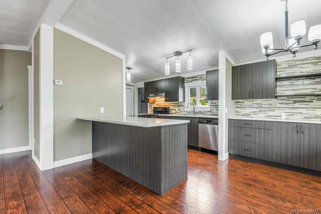 Fifth View of 2108 4th St E, Courtenay, BC, V9N 6V8