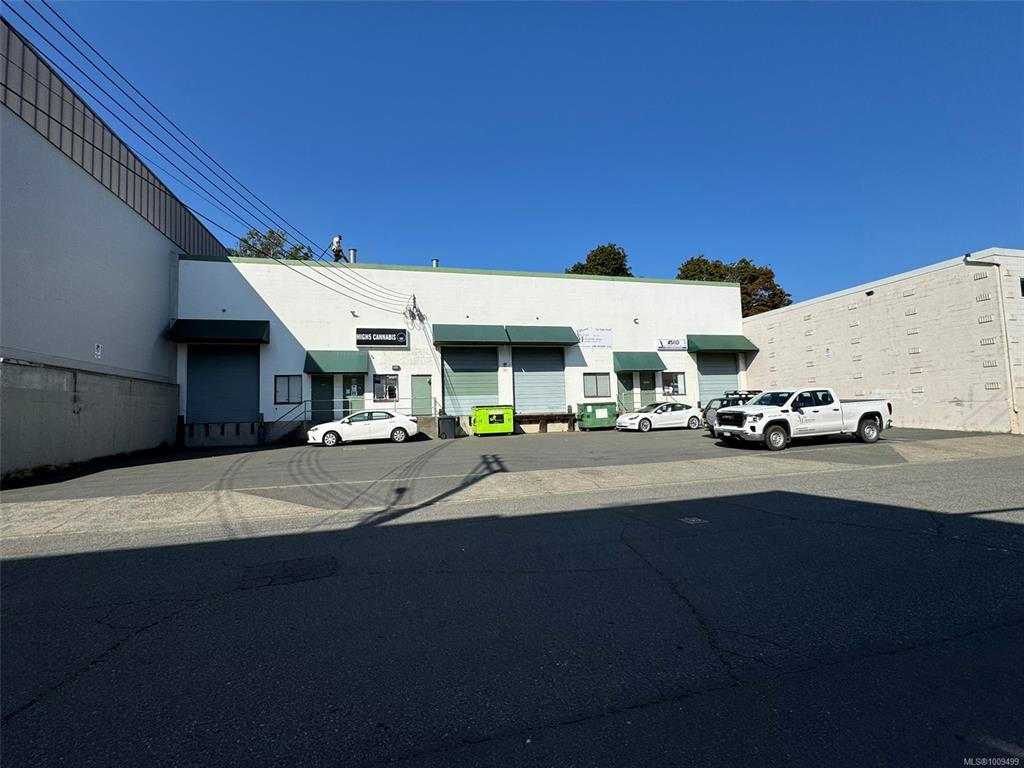 734 Tyee Rd, 1009499, BC,