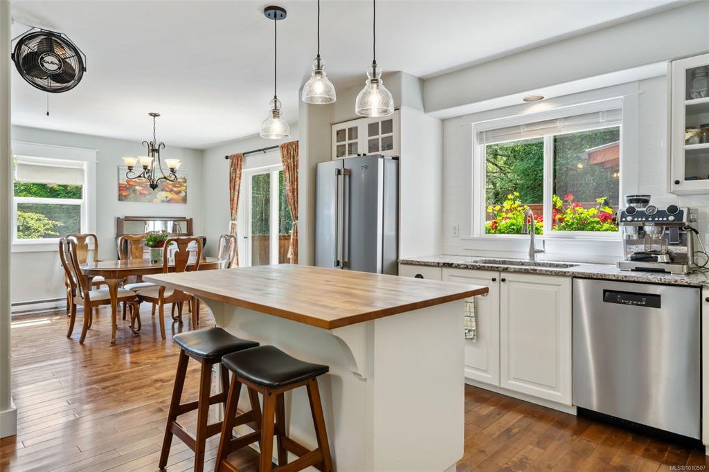 Fourth View of 100 Comiaken Ave, Lake Cowichan, BC, V0R 2G0