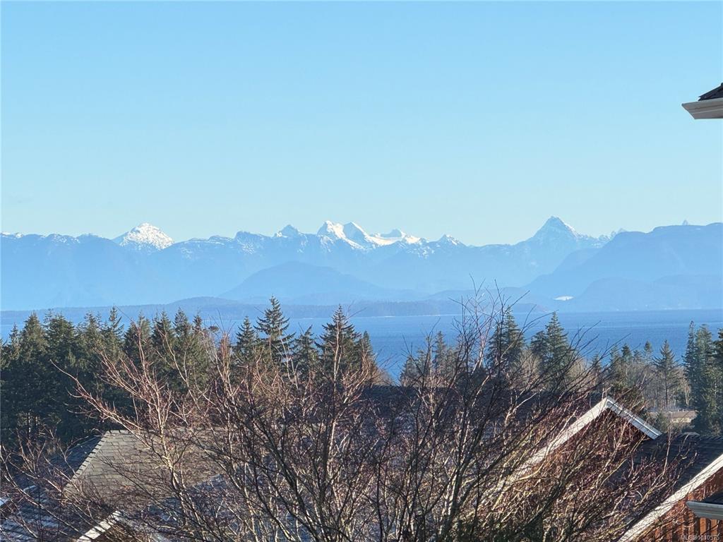 Second View of 663 Mariner Dr, Campbell River, BC, V9H 1V9