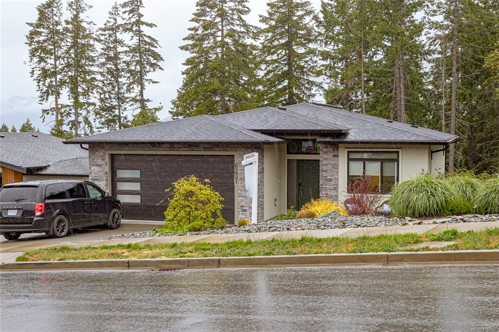 Fifth View of 6237 Highwood Dr, Duncan, BC, V9L 0H5