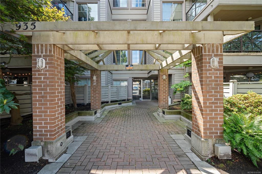 Third View of 935 Johnson St, Victoria, BC, V8V 3N5