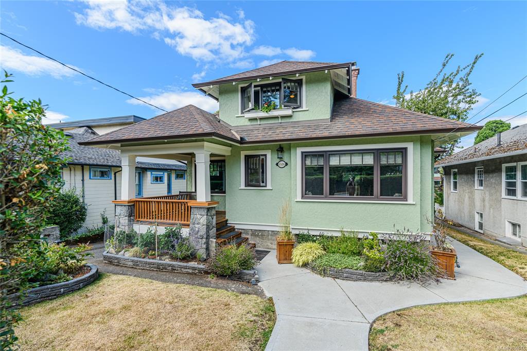Fourth View of 1526 Vining St, Victoria, BC, V8R 1R1