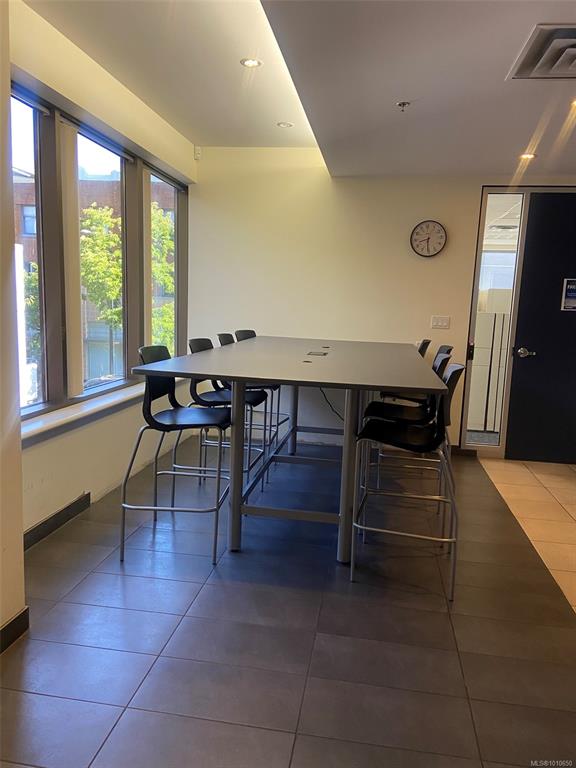 Fifth View of 711 Broughton St, Victoria, BC, V8W 1E2
