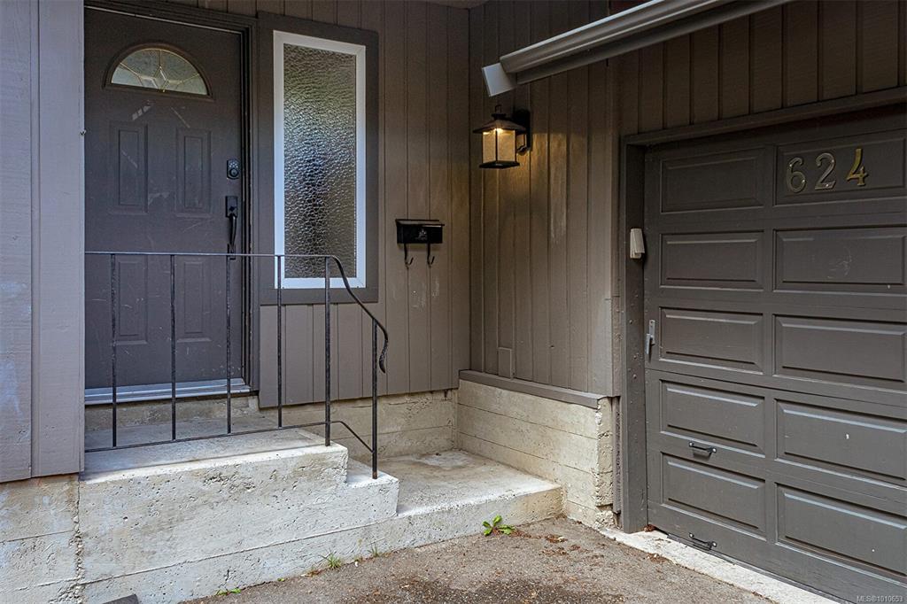 Fourth View of 624 Treanor Ave, Langford, BC, V9B 5B9