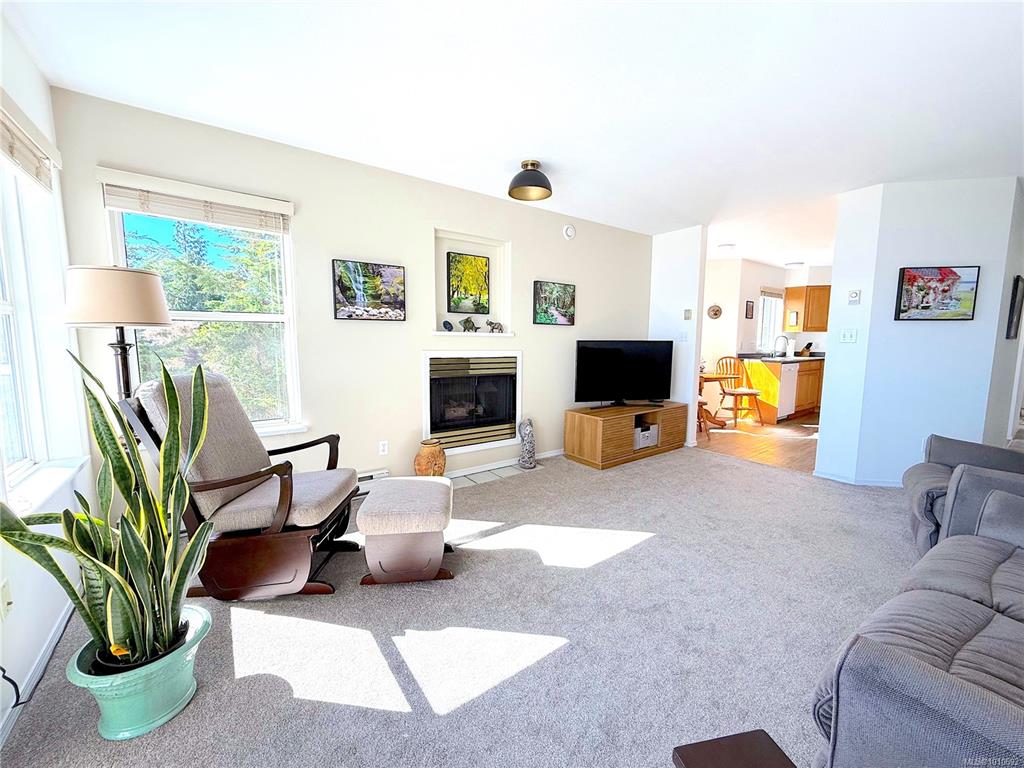 Fourth View of 1216 Island Hwy, Chartwell Place, Campbell River, BC, V9W 1B5