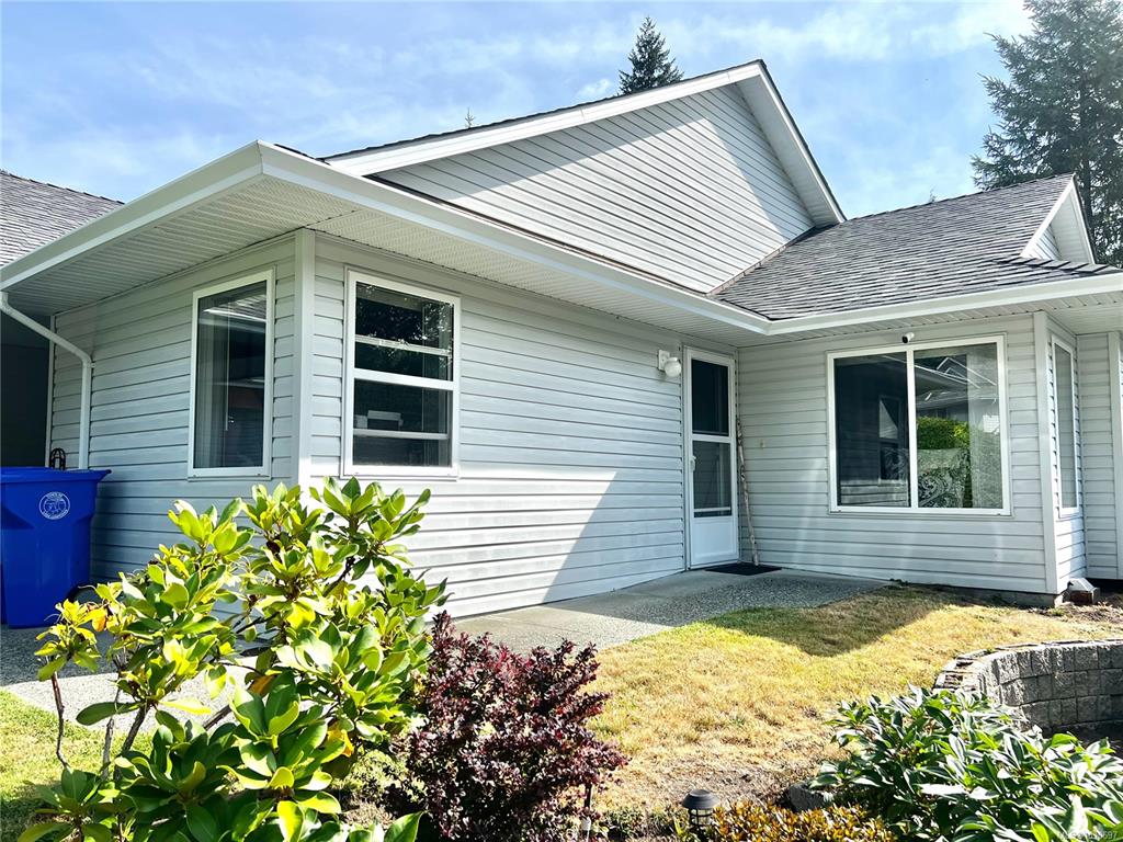 Third View of 300 Grosskleg Way, Lake Cowichan, BC, V0R 2G0