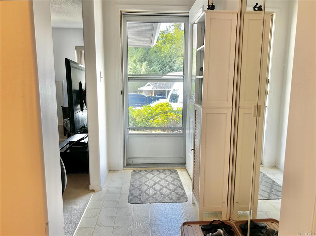 Fifth View of 300 Grosskleg Way, Lake Cowichan, BC, V0R 2G0