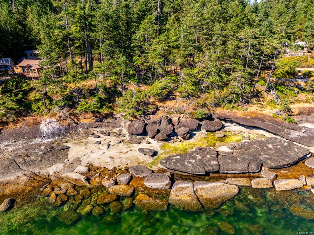 6552 East Rd, 1010700, BC,