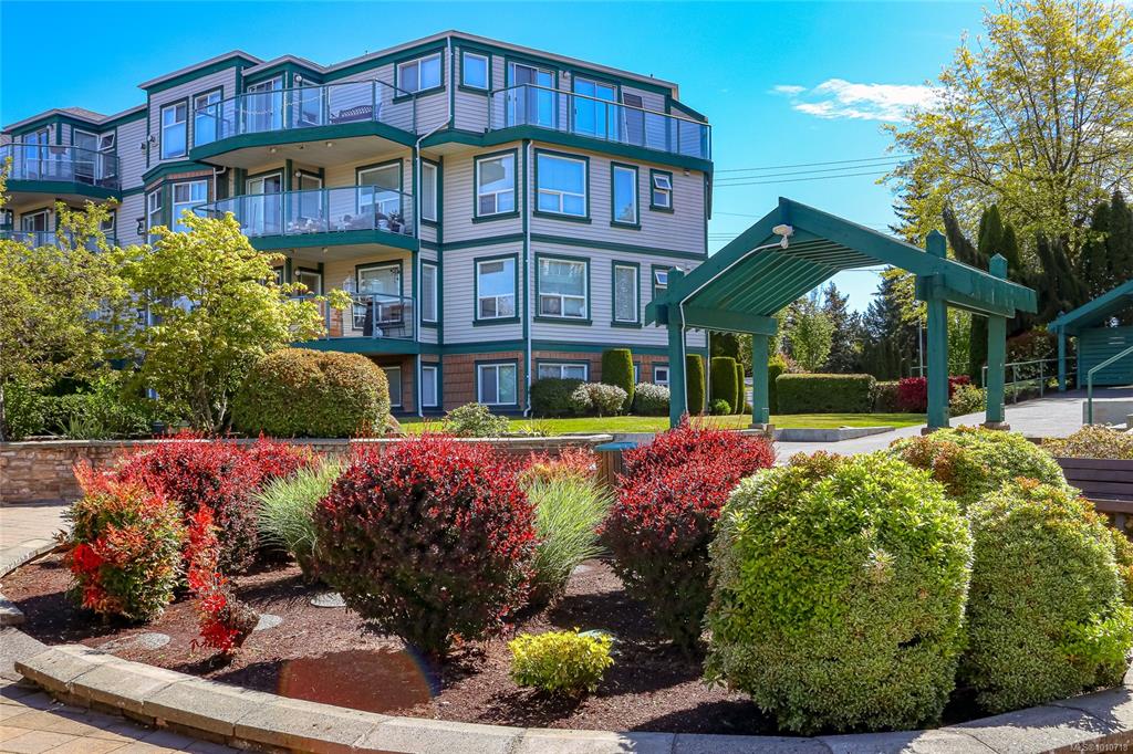 894 Vernon Ave, 1010718, BC,