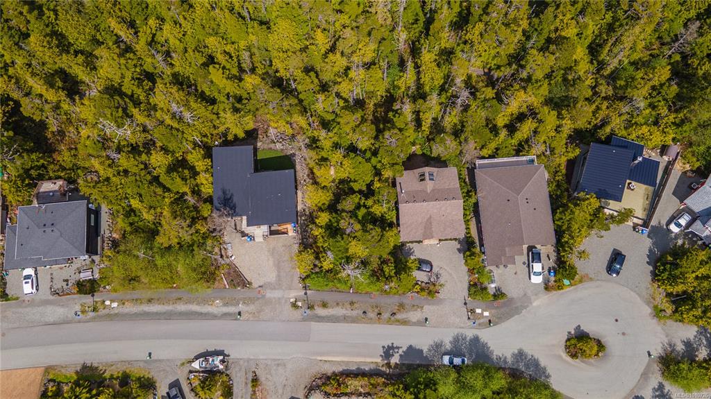 Third View of 843 Lorne White Pl, Ucluelet, BC, V0R 3A0