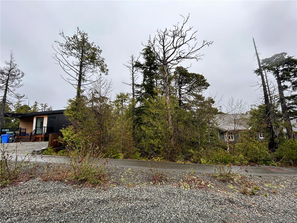 Fourth View of 843 Lorne White Pl, Ucluelet, BC, V0R 3A0
