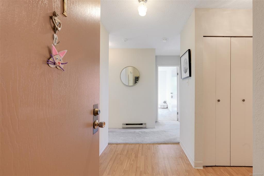 Third View of 1060 Linden Ave, Colonnade, Victoria, BC, V8V 4H2