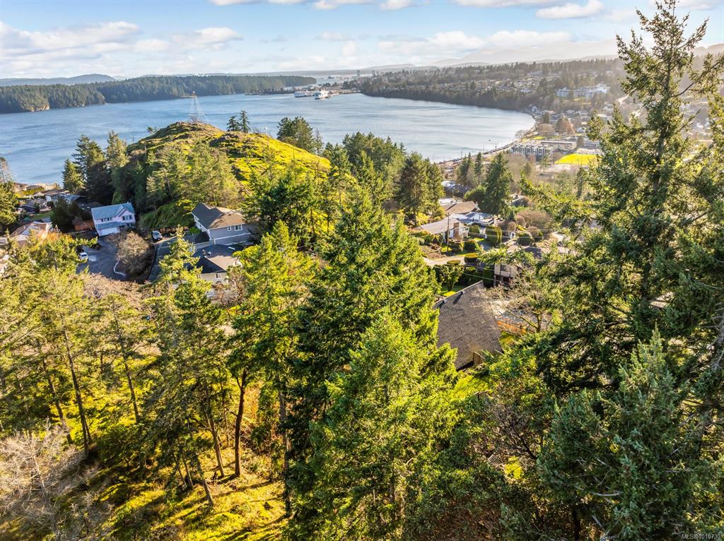 3128 Queens Crt, 1010730, BC,