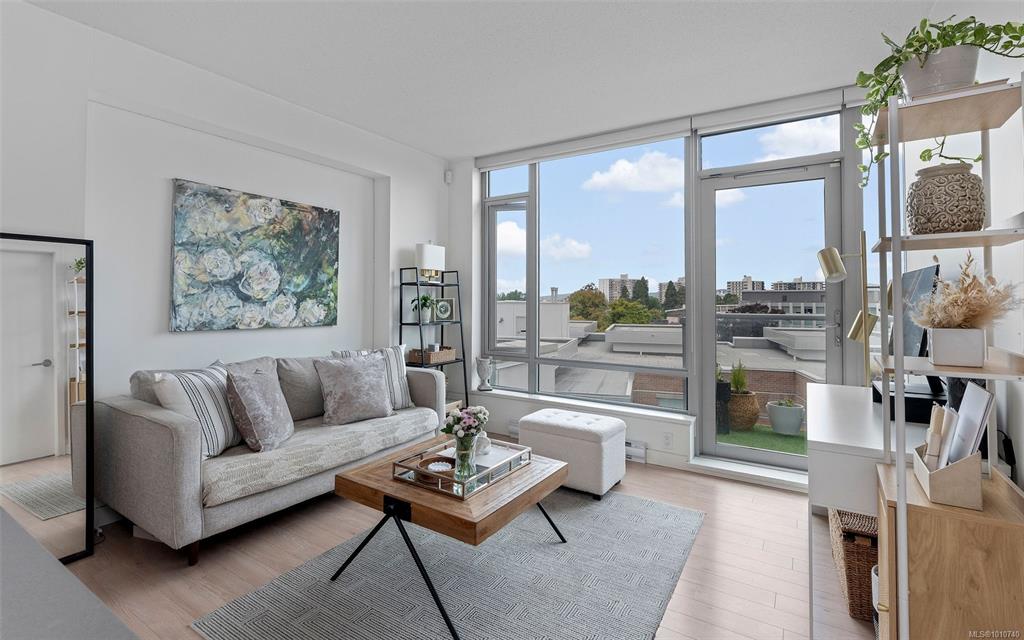 Fourth View of 646 Michigan St, The Duet, Victoria, BC, V8V 0B7