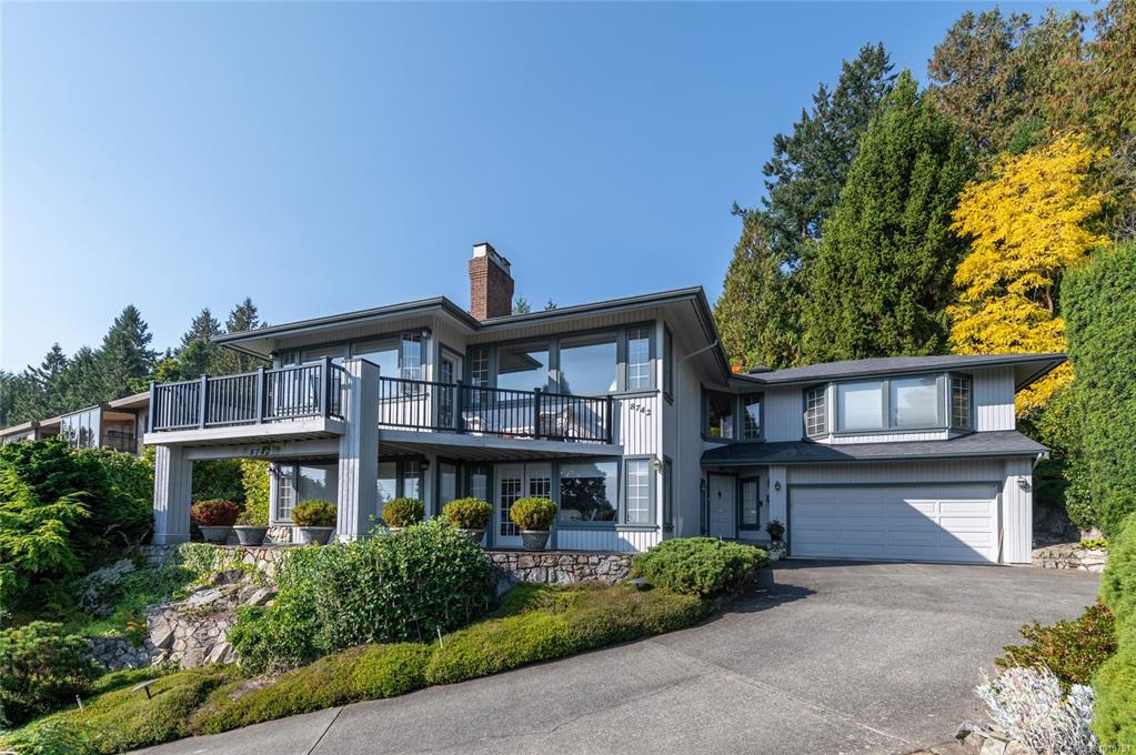 8742 Pender Park Dr, 1010751, BC,