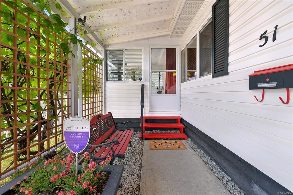 Fourth View of 1555 Middle Rd, View Royal, BC, V9A 7A6