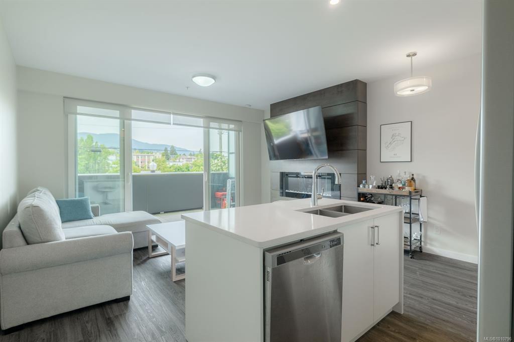 Second View of 91 Chapel St, 91 Chapel, Nanaimo, BC, V9R 0J3