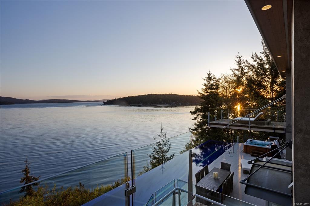 1580 Lands End Rd, 1010797, BC,