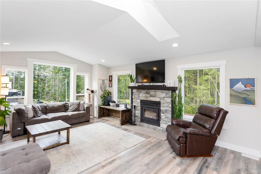 Fifth View of 1850 Nanaimo River Rd, Nanaimo, BC, V9X 1E9
