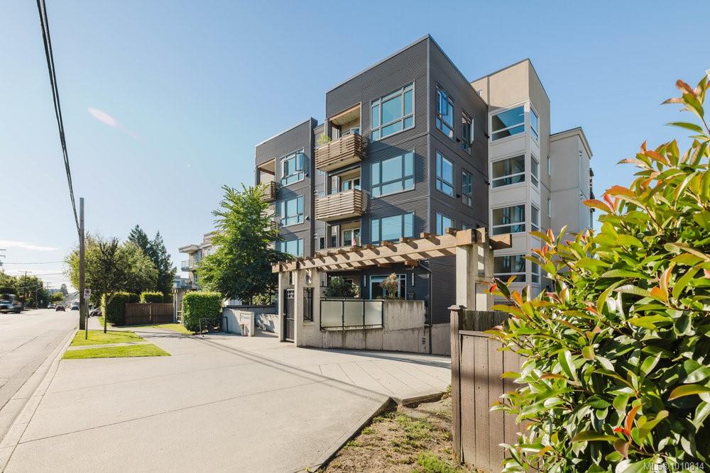 Third View of 317 Burnside Rd E, Victoria, BC, V9A 1A6