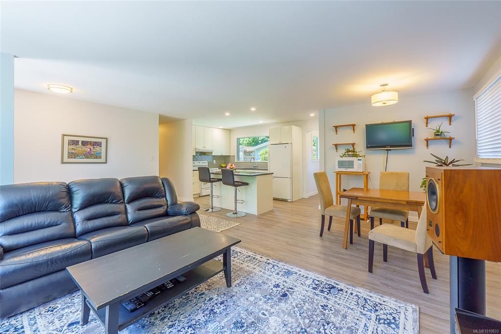 Fifth View of 255 Otter St, Ucluelet, BC, V0R 3A0