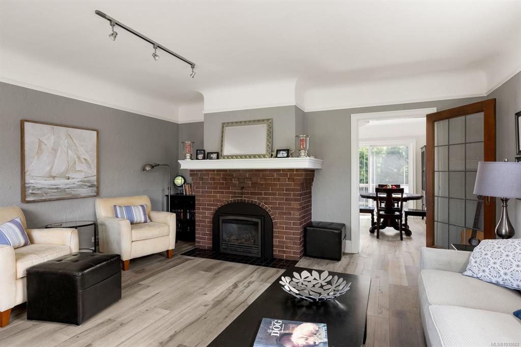 Fifth View of 2535 Dalhousie St, Oak Bay, BC, V8R 2H8