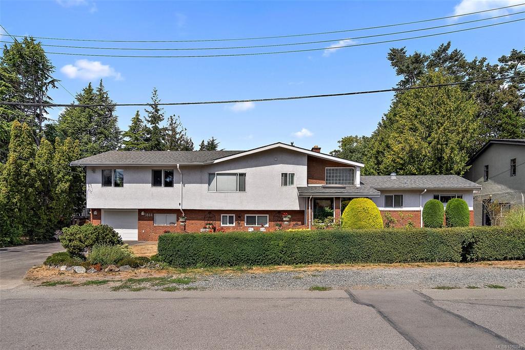 1844 Fairburn Dr, 1010849, BC,
