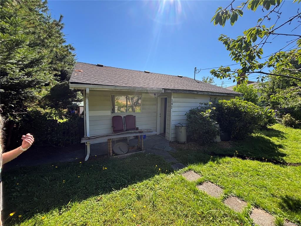 191 Mclean St, 1010861, BC,