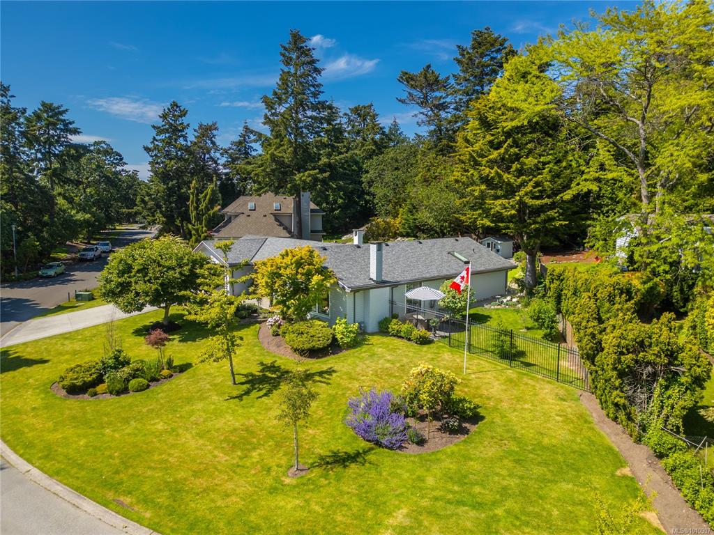 2780 Arbutus Rd, 1010907, BC,