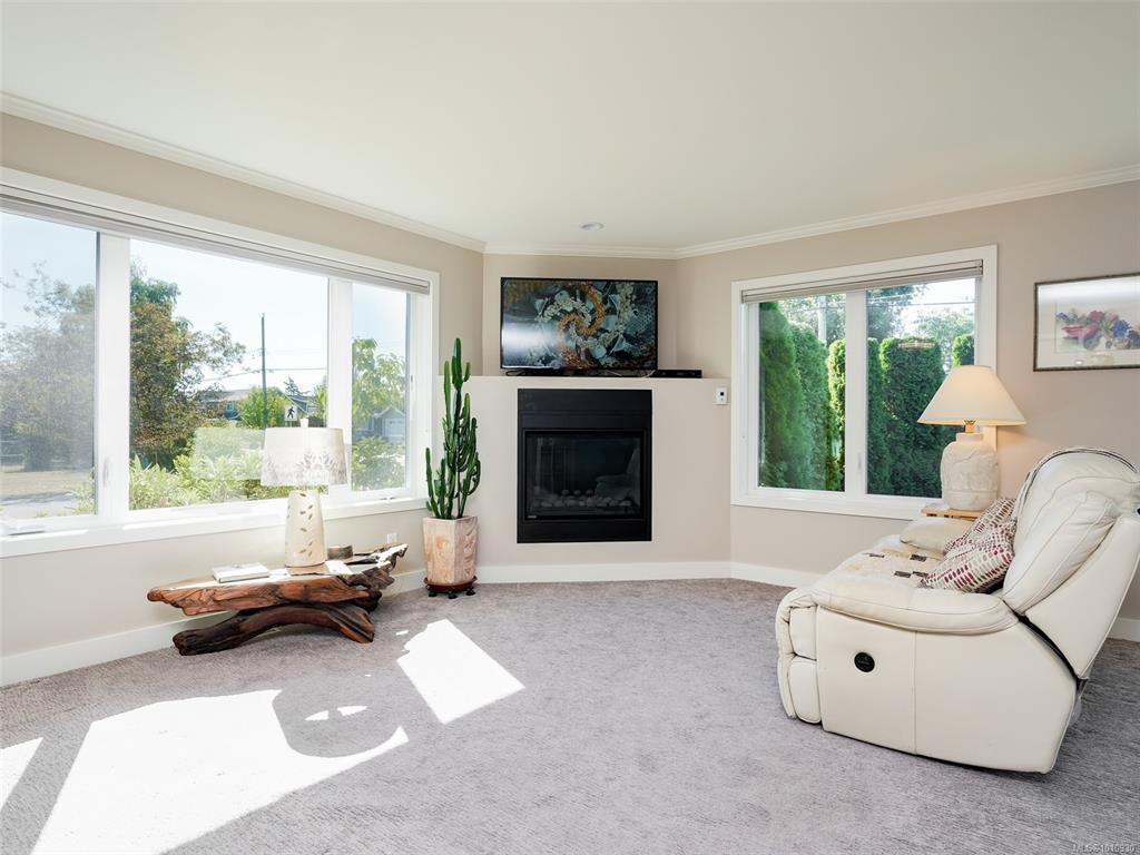 Third View of 2208 Malaview Ave, Sidney, BC, V8L 2E7