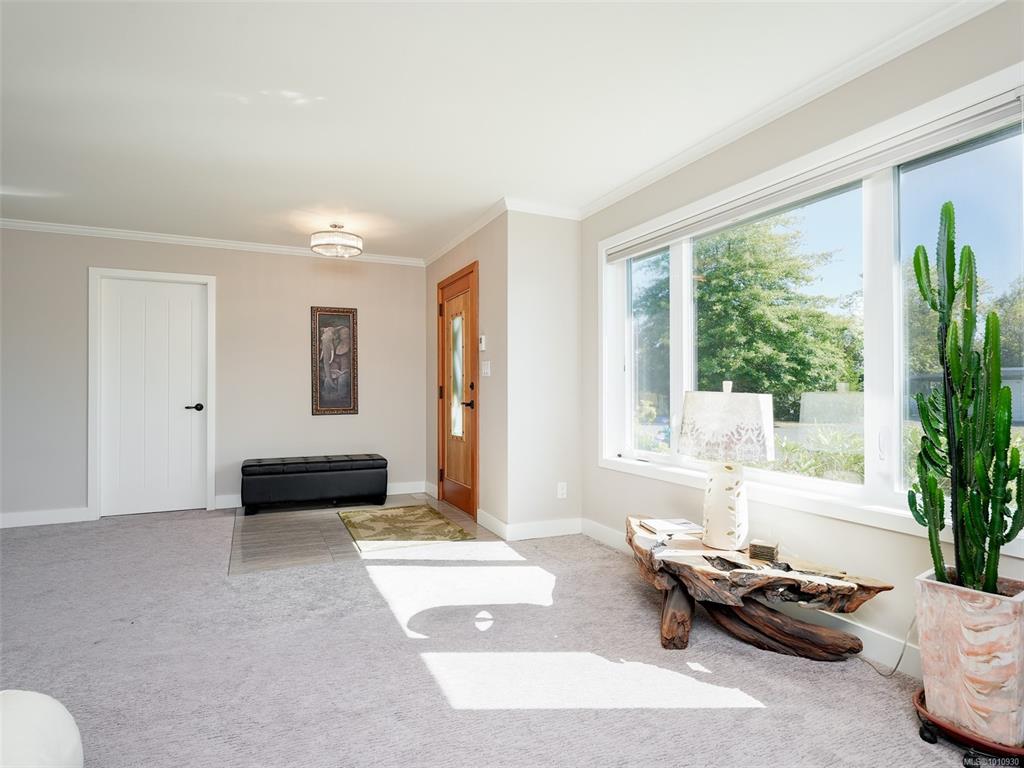 Fourth View of 2208 Malaview Ave, Sidney, BC, V8L 2E7