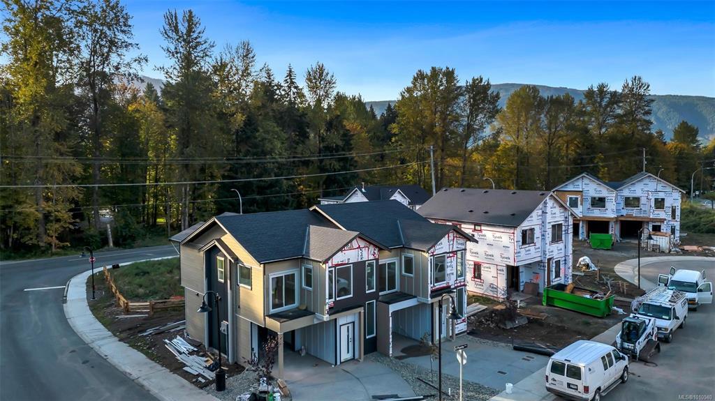 108 Plante Cres, 1010940, BC,