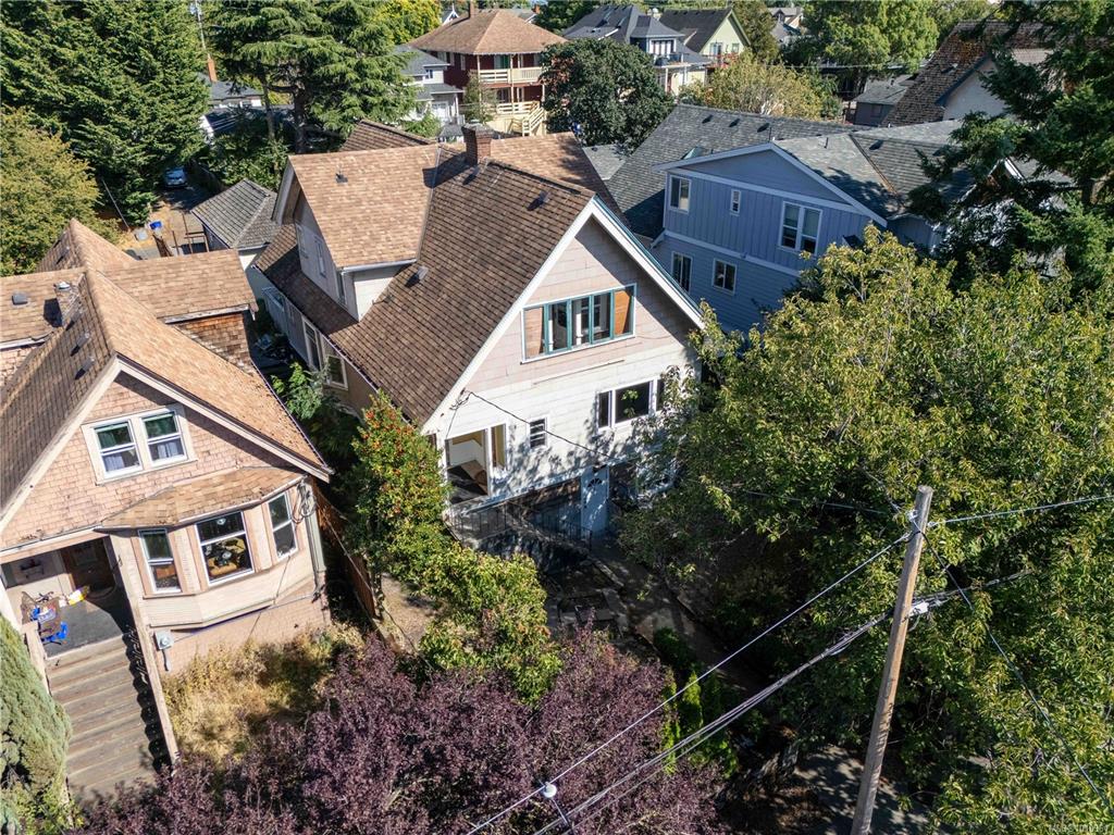 MLS® listing #29685950 for sale located at 2329 Dowler Pl