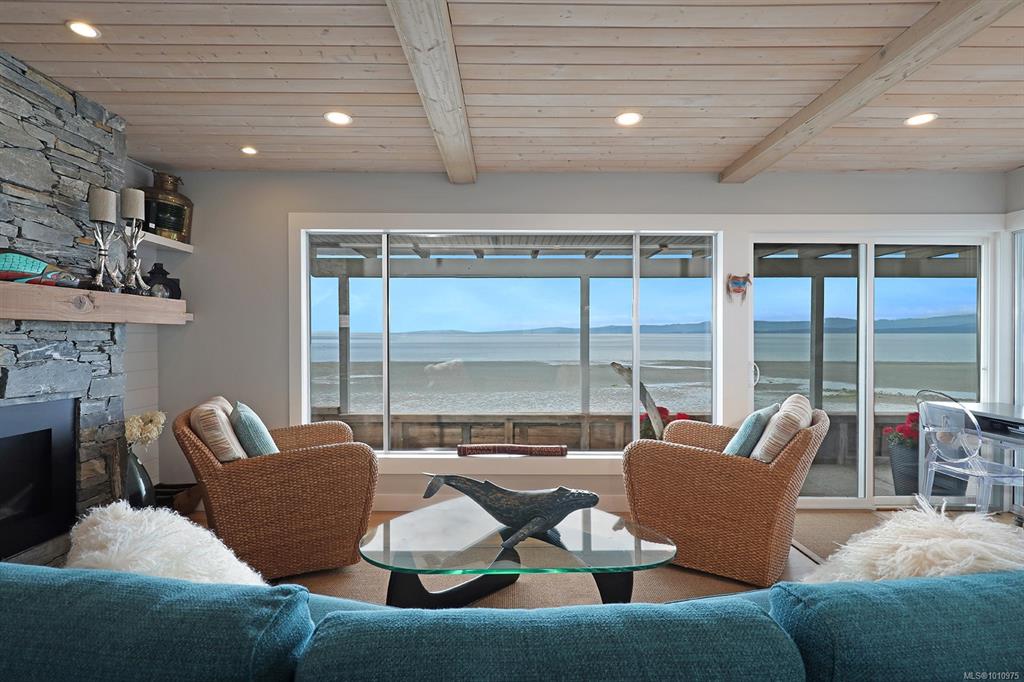 Fourth View of 2935 Island Hwy W, Qualicum Beach, BC, V9K 2H2