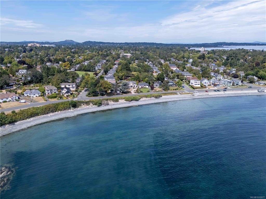 320 Beach Dr, 1010977, BC,