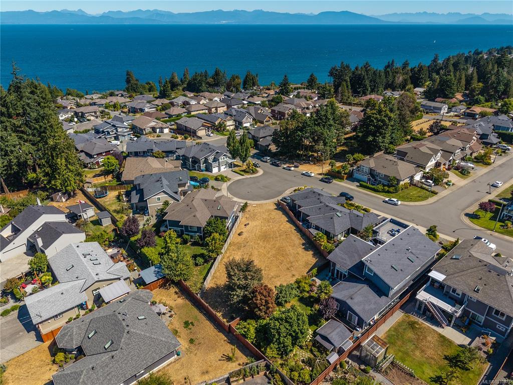 Second View of 5690 Oceanview Terr, Nanaimo, BC, V9V 0A8