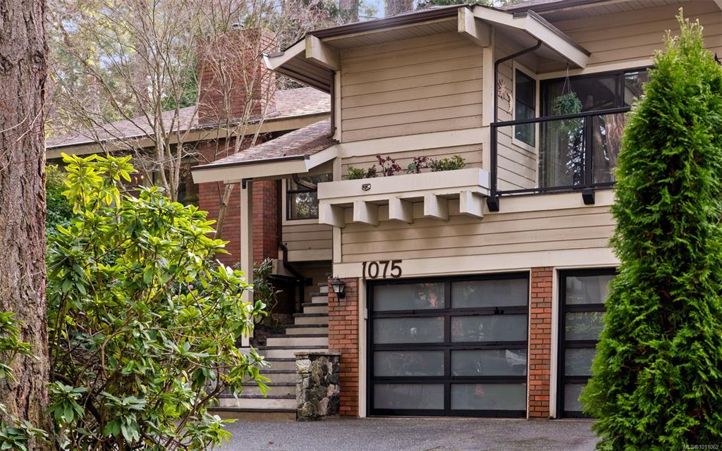 1075 Quailwood Pl, 1011062, BC,