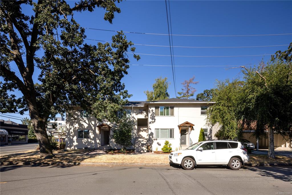 Third View of 1502 1508 Davie St, Victoria, BC, V8R 4W3