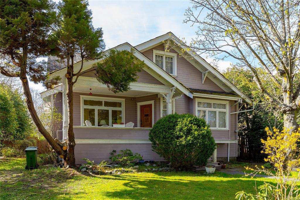 Second View of 1070 St David St, Oak Bay, BC, V8S 4Y8
