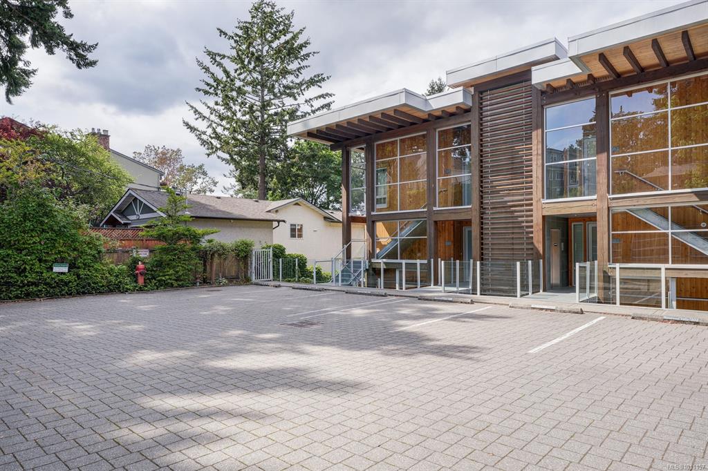 851 Verdier Ave, 1011157, BC,