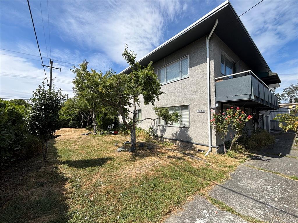 Fifth View of 2851 Foul Bay Rd, Oak Bay, BC, V8R 5C5