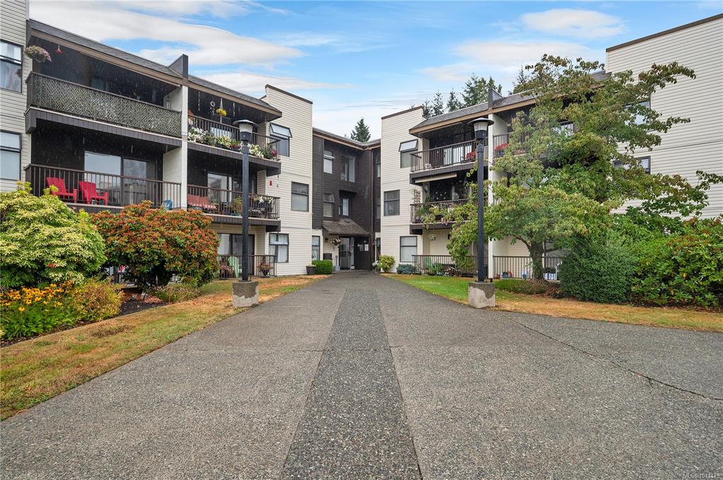 585 Dogwood St S, 1011179, BC,