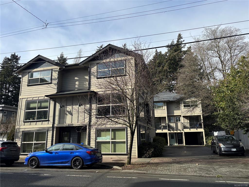 2710 Peatt Rd, 1011196, BC,