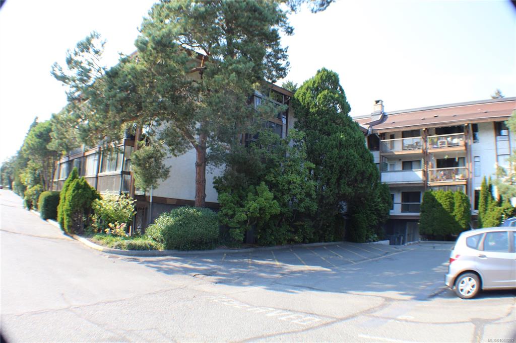 Third View of 1009 Mckenzie Ave, Saanich, BC, V8X 4B1