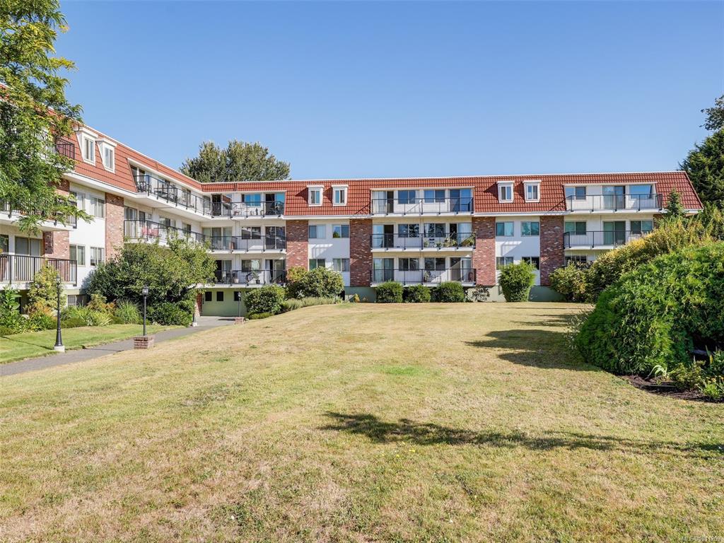 1680 Poplar Ave, 1011209, BC,